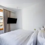 Hisa F5 Szálloda *
