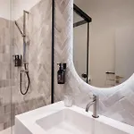 Szálloda Hisa F5 *