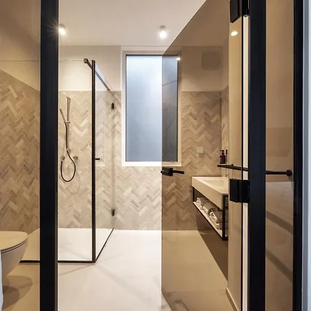 Hisa F5 Hotel