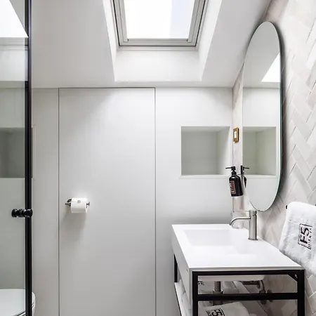 Hisa F5 Отель *