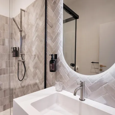 Hotel Hisa F5 *
