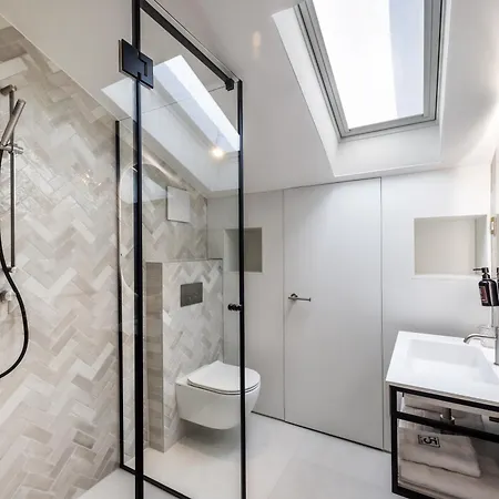 Hisa F5 Hotel Ljubljana